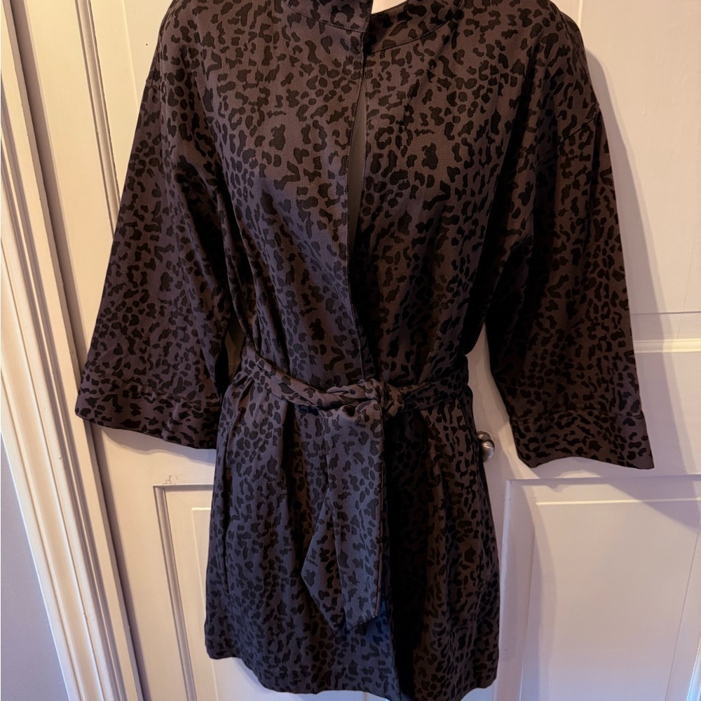 Natori Black Leopard Print Cotton Robe